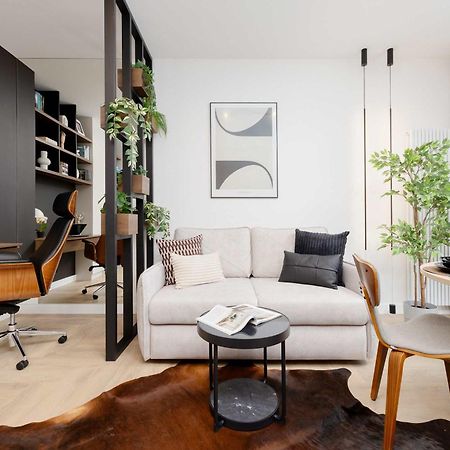 Apartment Sarmacka Wilanow With Parking, Sauna & Gym By Noclegi Renters Varşova Dış mekan fotoğraf